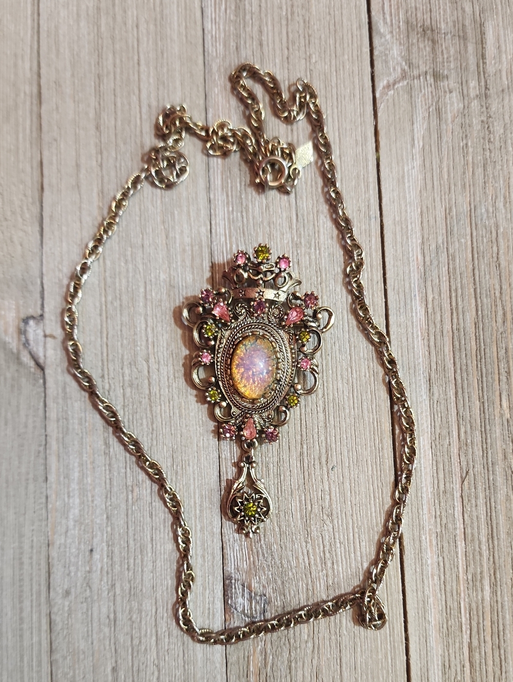 Vintage Sarah Coventry Contessa Brooch & Chain
